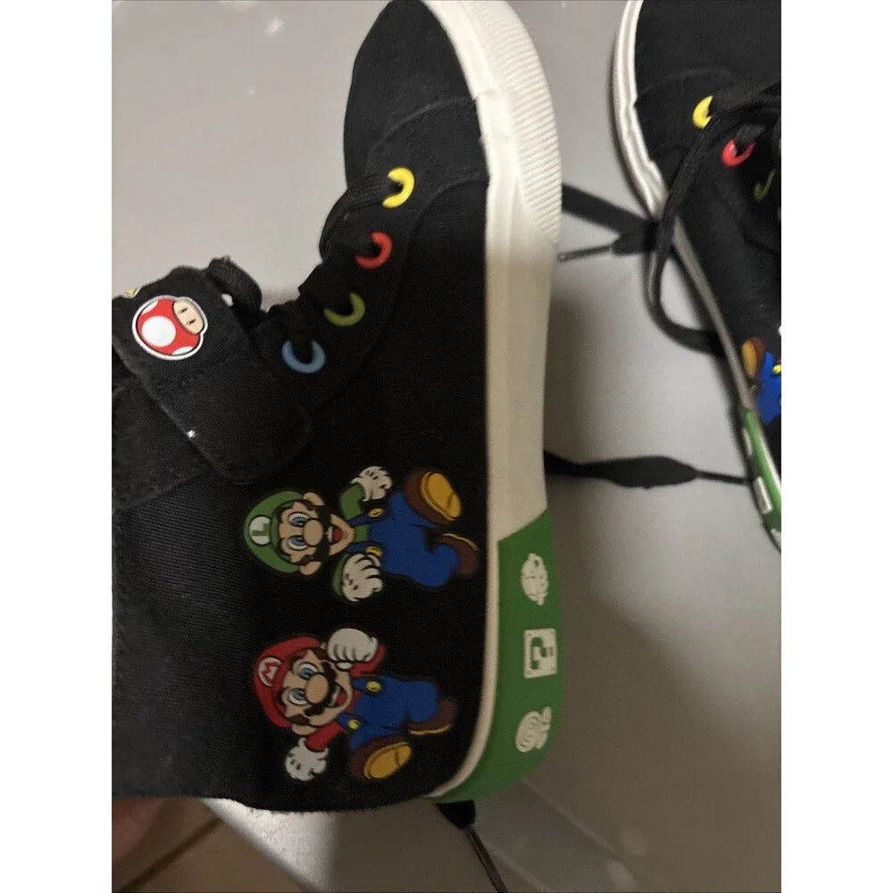Nintendo Super Mario Bros Mario Luigi High Top Sneakers Kids Size 3. Ground Up